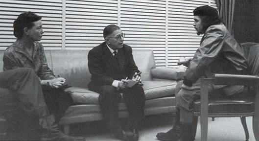 Jean-Paul Sartre (uprosted) a Simone de Beauvoirov v rozhovoru s Che Guevarou na Kub (1960)