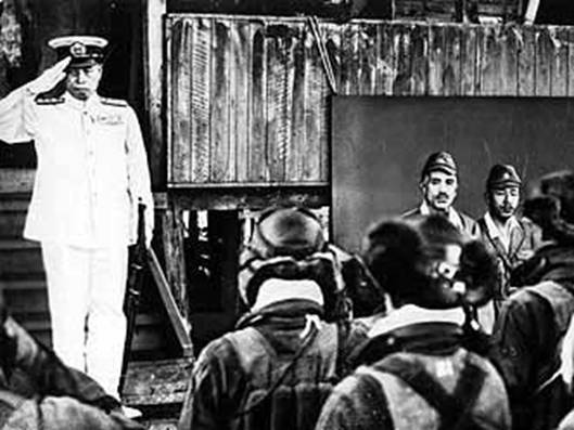 Jamamoto na posledn fotografii (18. duben 1943)